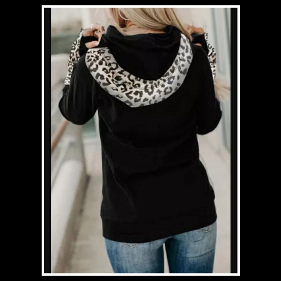 🖤Leopard Thumb Hole Hoodie🖤 - Picture 2 of 7